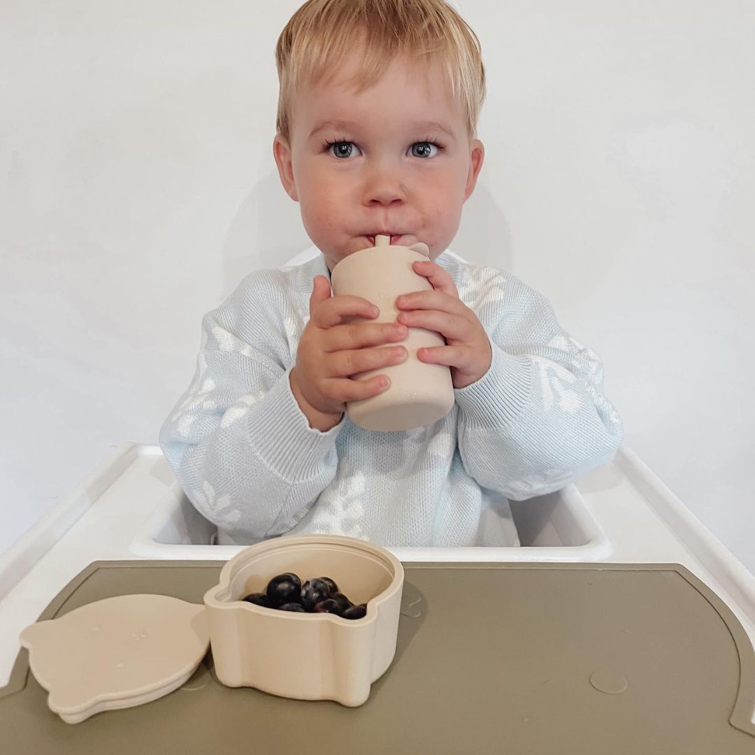 Toddler drinking cup with removable straw